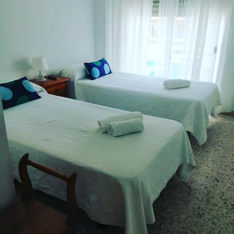Hotel Hostal La Parada Huelva Esterno foto