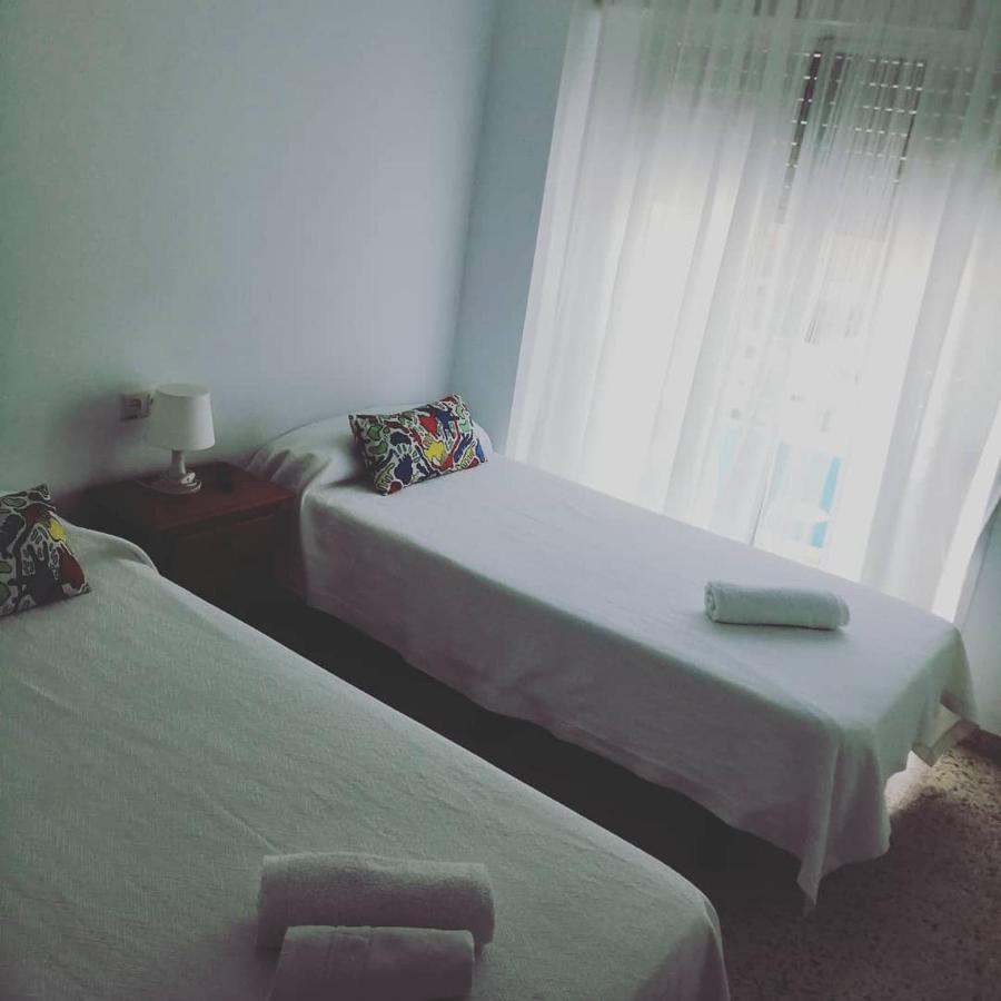 Hotel Hostal La Parada Huelva Esterno foto