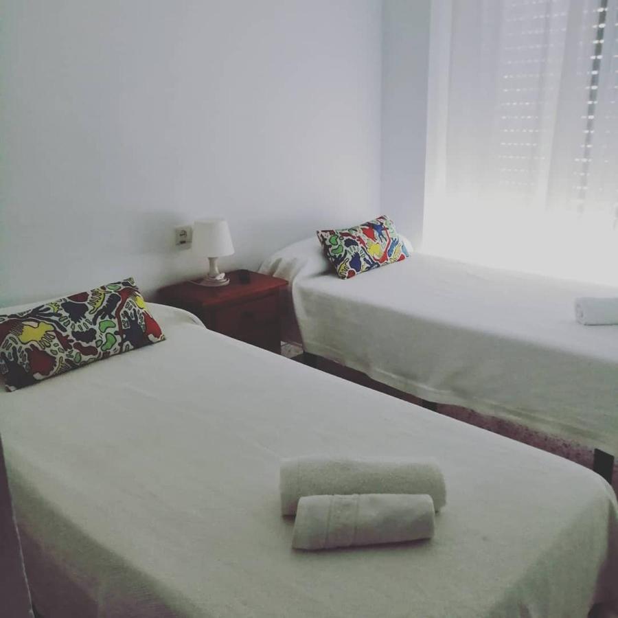 Hotel Hostal La Parada Huelva Esterno foto